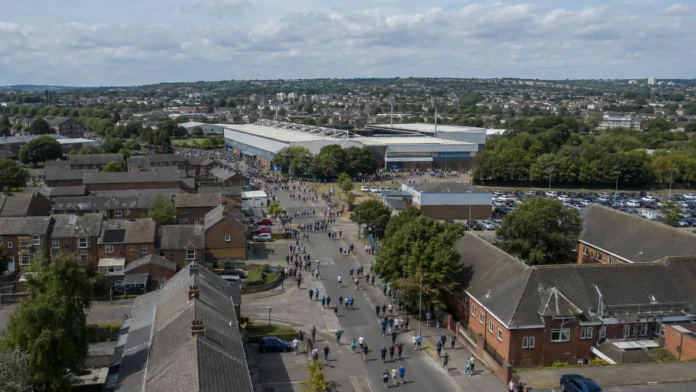 Liverpool Nottingham Forest på TV 29 augusti 2026
