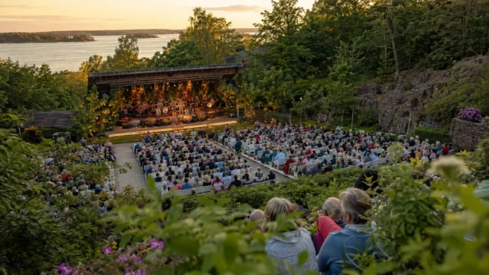 Pernilla Wahlgren Allsång på Skansen 2027