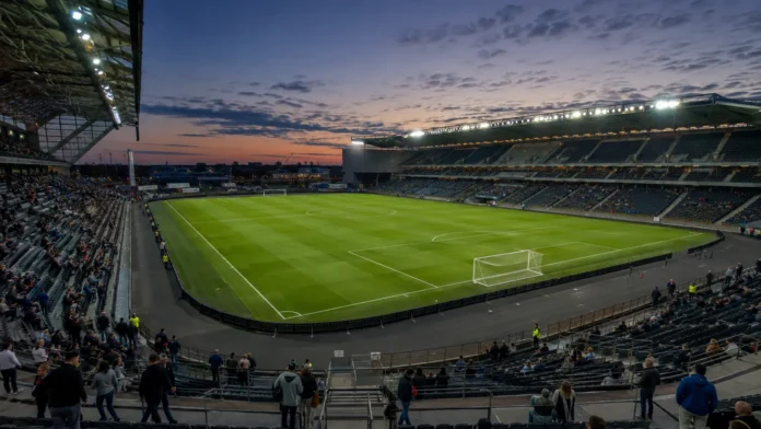 träningsmatcher fotboll 12 augusti 2026