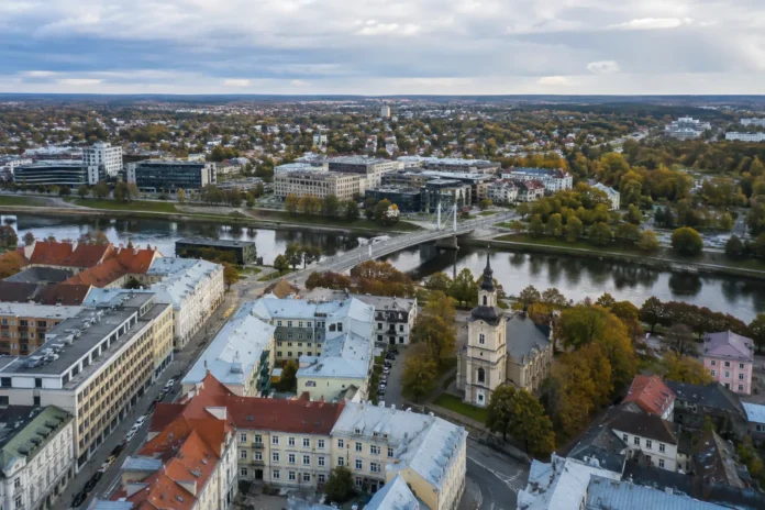 varför skickar Sverige fångar till Estland