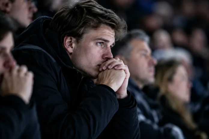 Elias Pettersson kastade klubban